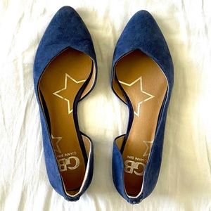 Gianni Bini blue velvet point toe flats. Size 6.